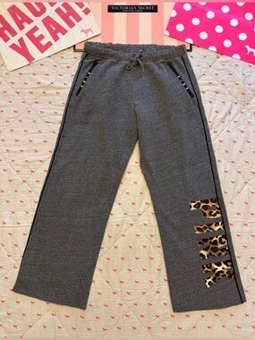 VS PINK BOYFRIEND SWEATPANTS WIDE LEG GRAY LEOPARD CHEETAH LOGO RARE HTF LARGE